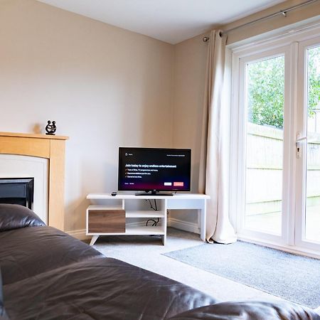 Entire 4 Bed Cosy Luxury Spacious House Huntingdon Eksteriør billede